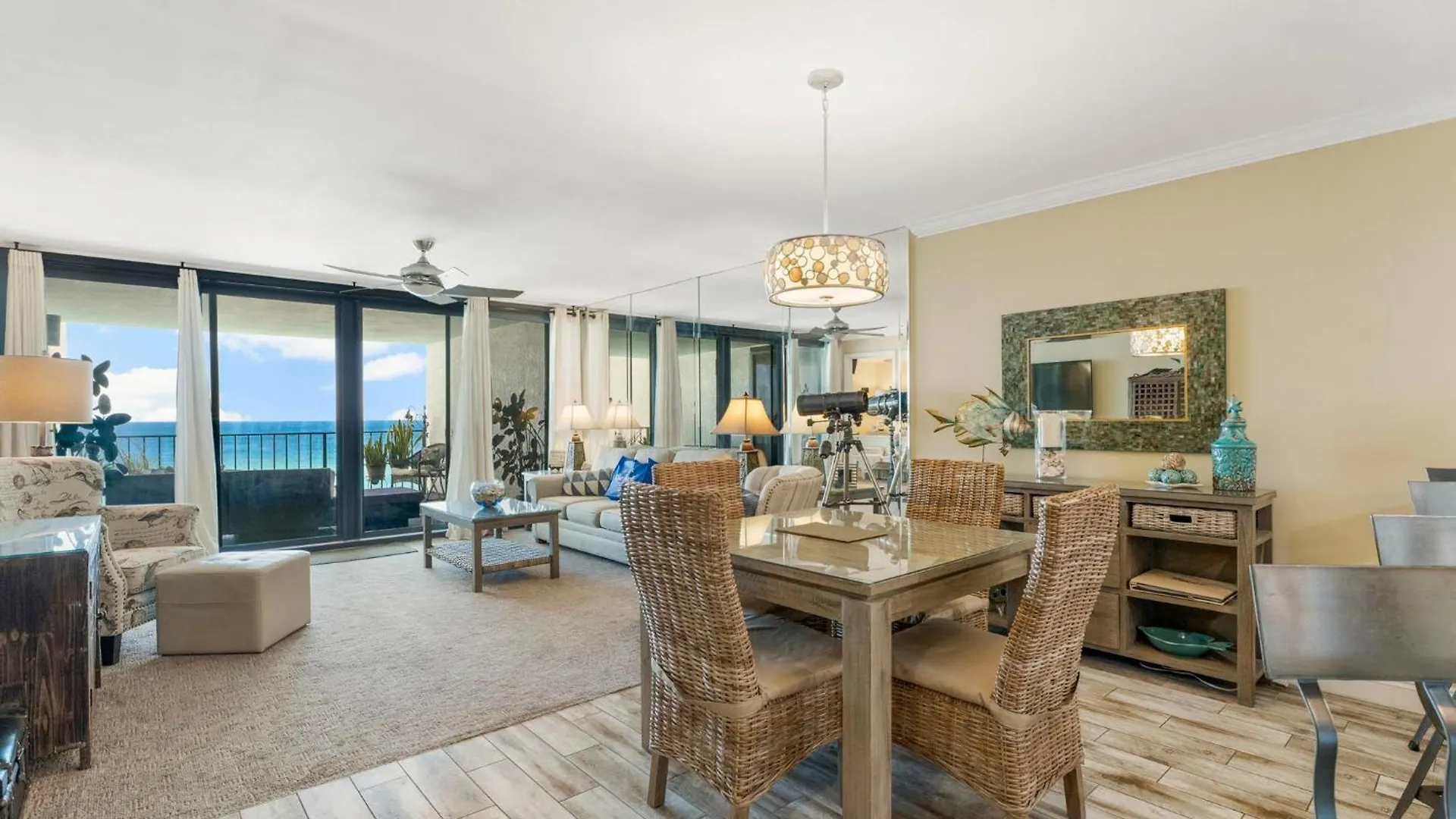 Stunning 2/2 Designer Condo W Coastal Appeal Right On The Gulf! Panama City Beach Ηνωμένες Πολιτείες της Αμερικής
