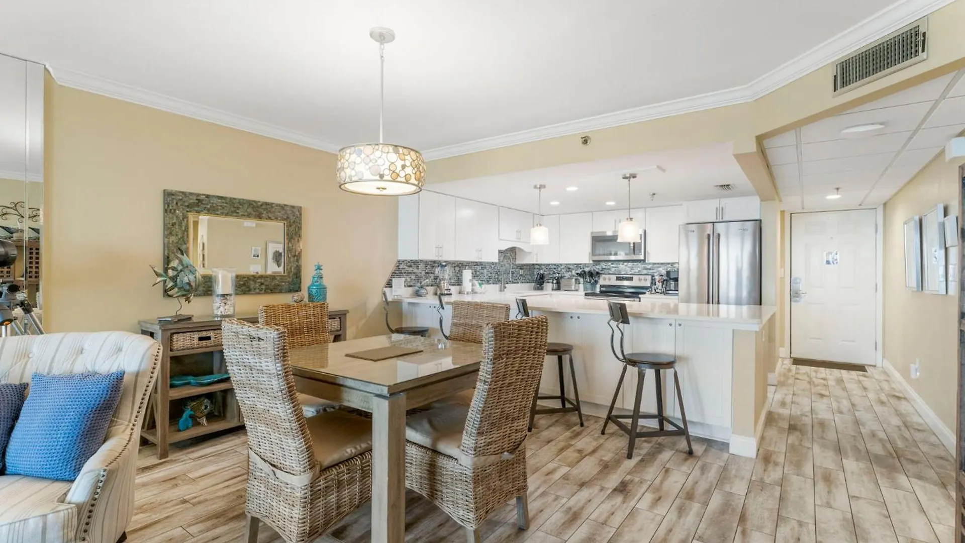 Σπίτι διακοπών Stunning 2/2 Designer Condo W Coastal Appeal Right On The Gulf! Panama City Beach