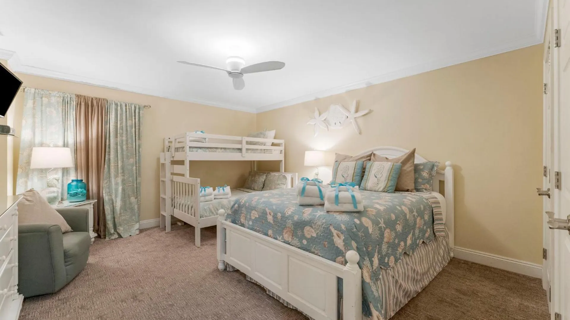 Σπίτι διακοπών Stunning 2/2 Designer Condo W Coastal Appeal Right On The Gulf! Panama City Beach Ηνωμένες Πολιτείες της Αμερικής